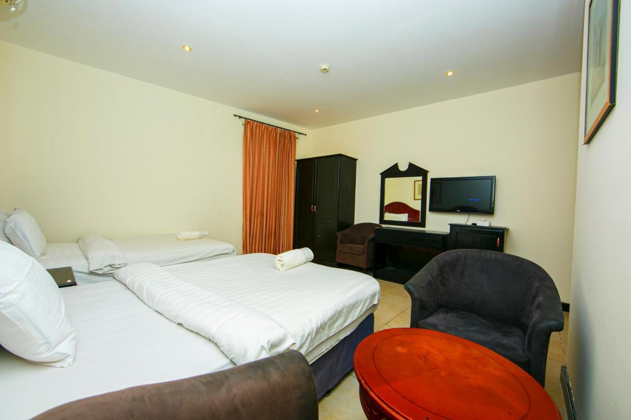 Bahrain Plaza Hotel Манама Экстерьер фото